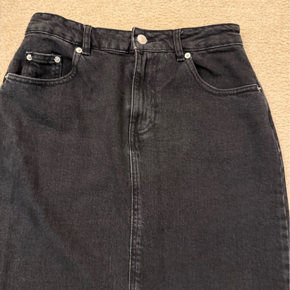 Asos long black denim skirt. Size 6 petite - Picture 6 of 14